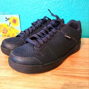Giro Jacket ll Midnight/Midnight Flat Shoes, Size 40 (Men's 7.5, Women's 9)